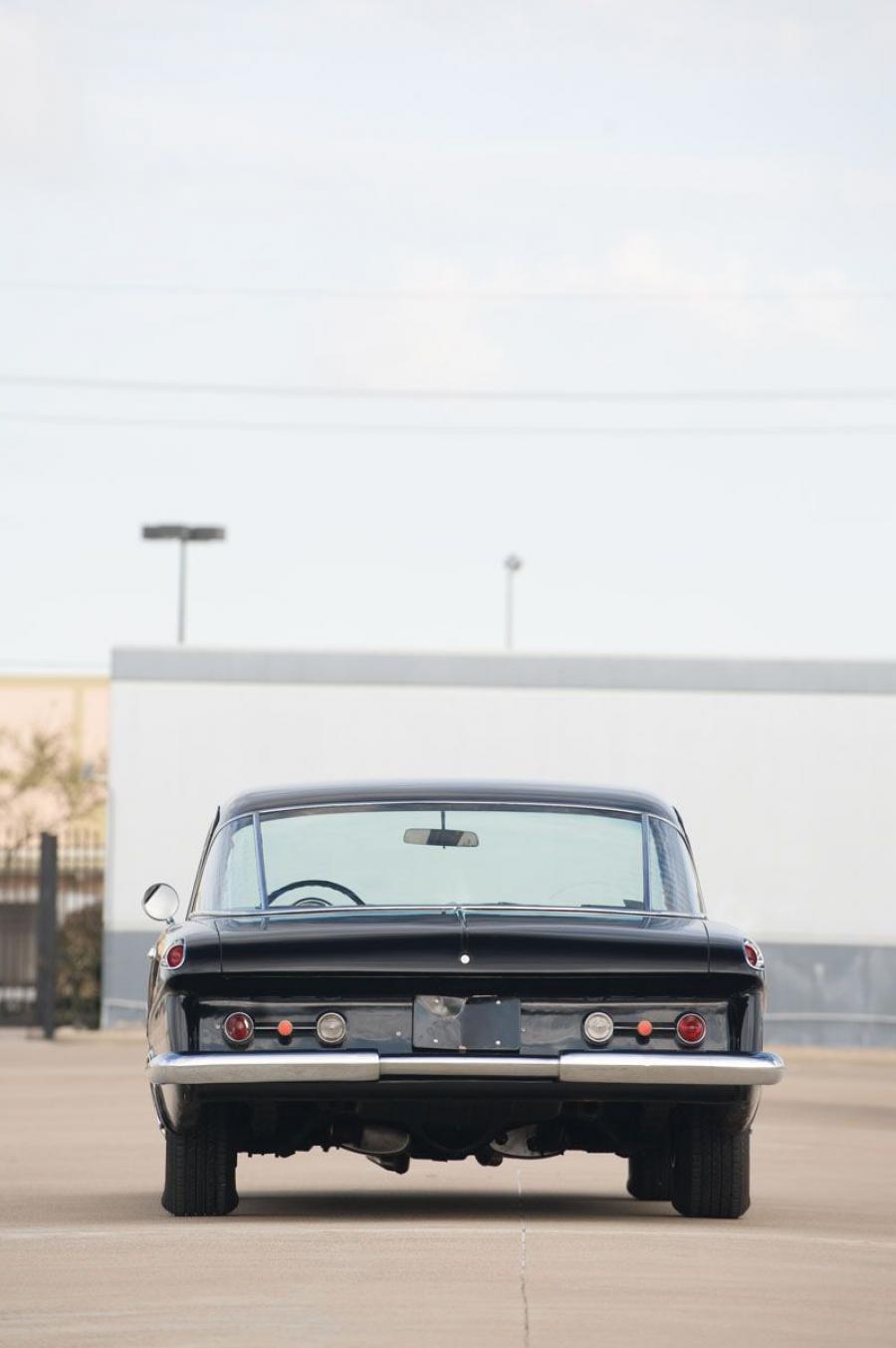  Dual-Ghia L6.4 Coupe 1962 года  (фото 11 из 63)